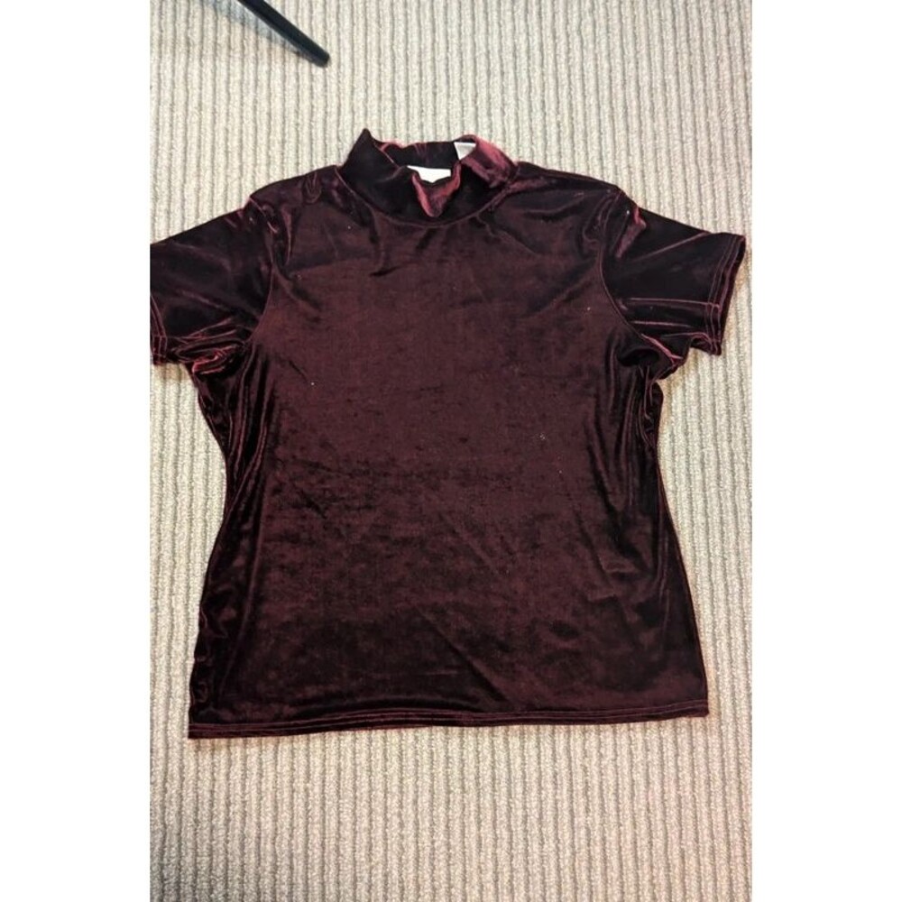 vintage Kathy Ireland burgundy velvet mock neck top